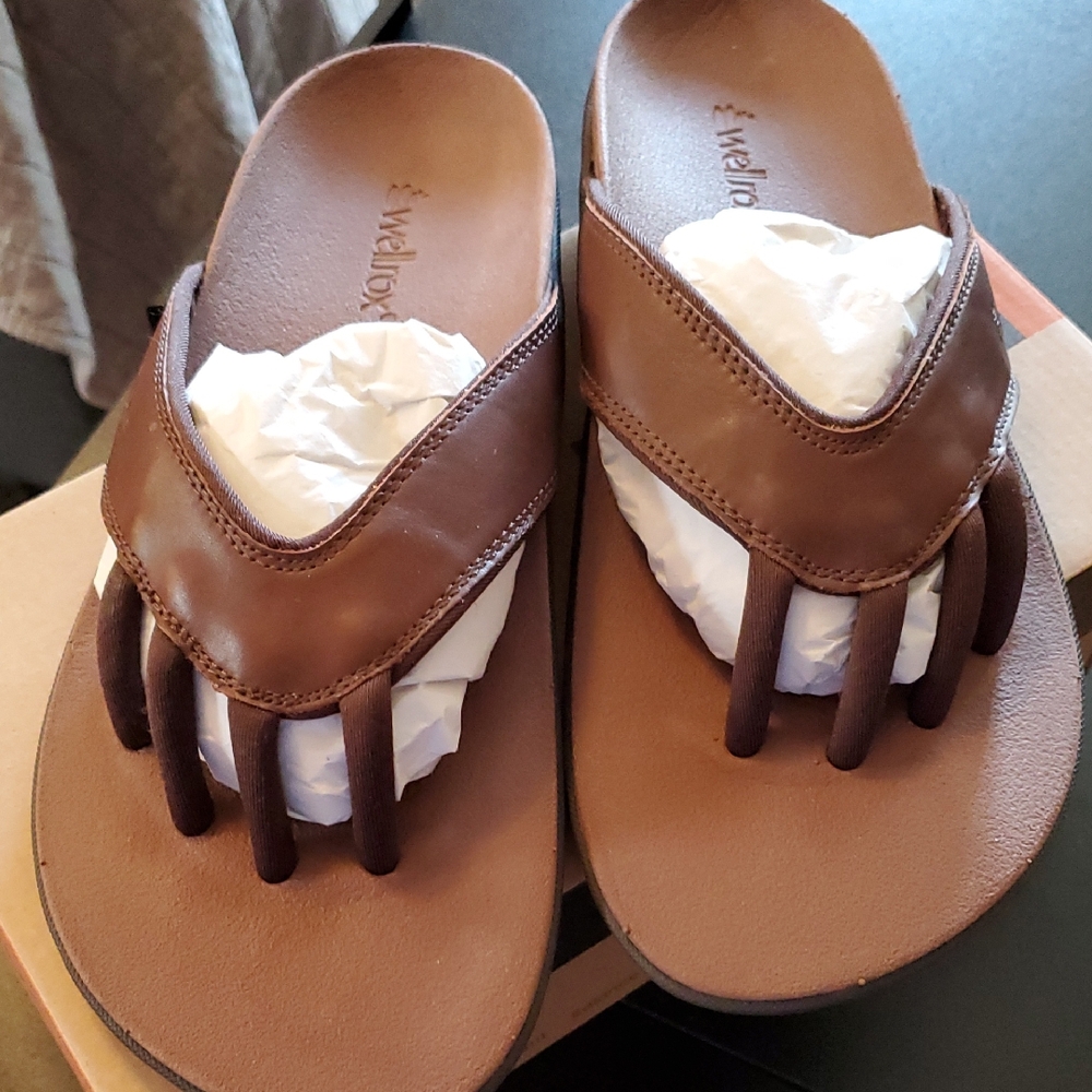 Brown Wallaroo Sandals